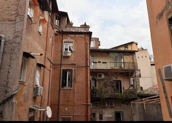 Casa Di Andrea In Trastevere * Rome